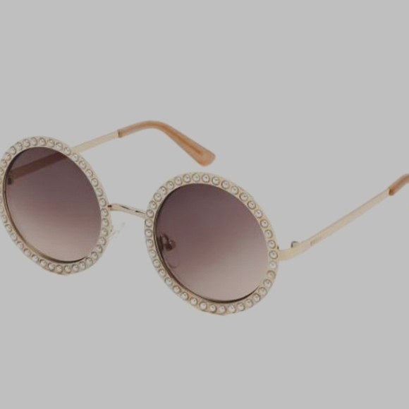 Guess Chic Sunglasses Pearl White Girly Gold Lense Red Guess Glasses Case - Picture 6 of 12